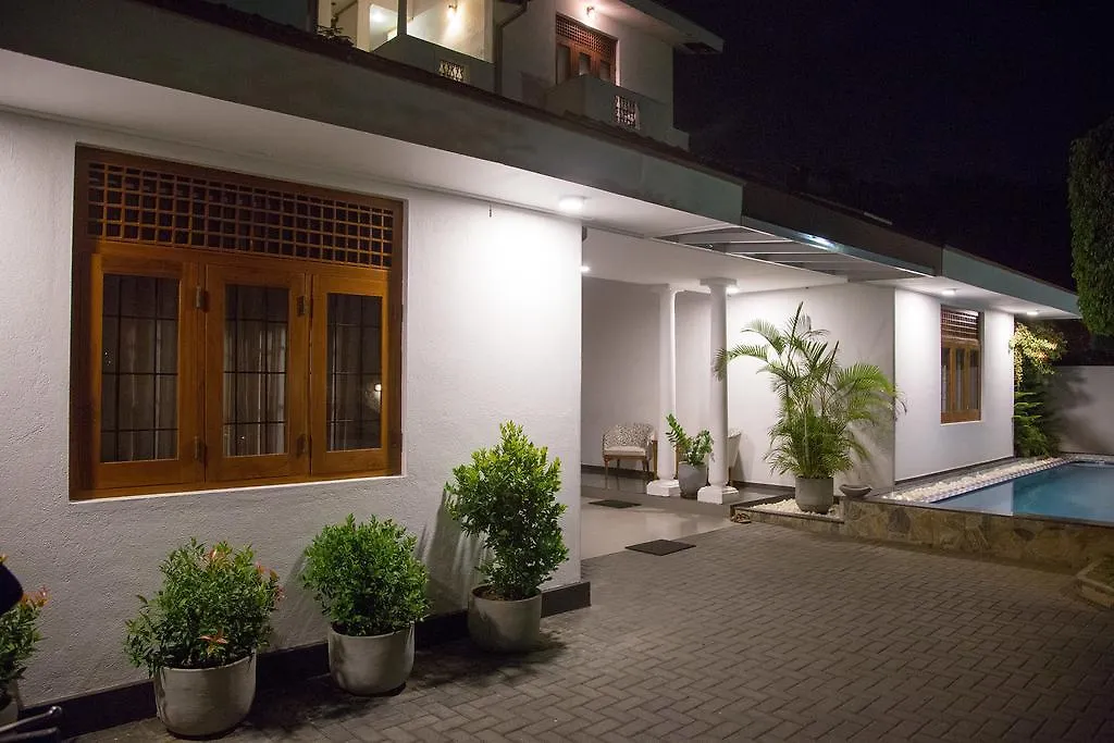 Suriya Arana Bed and Breakfast Negombo Bed & Breakfast