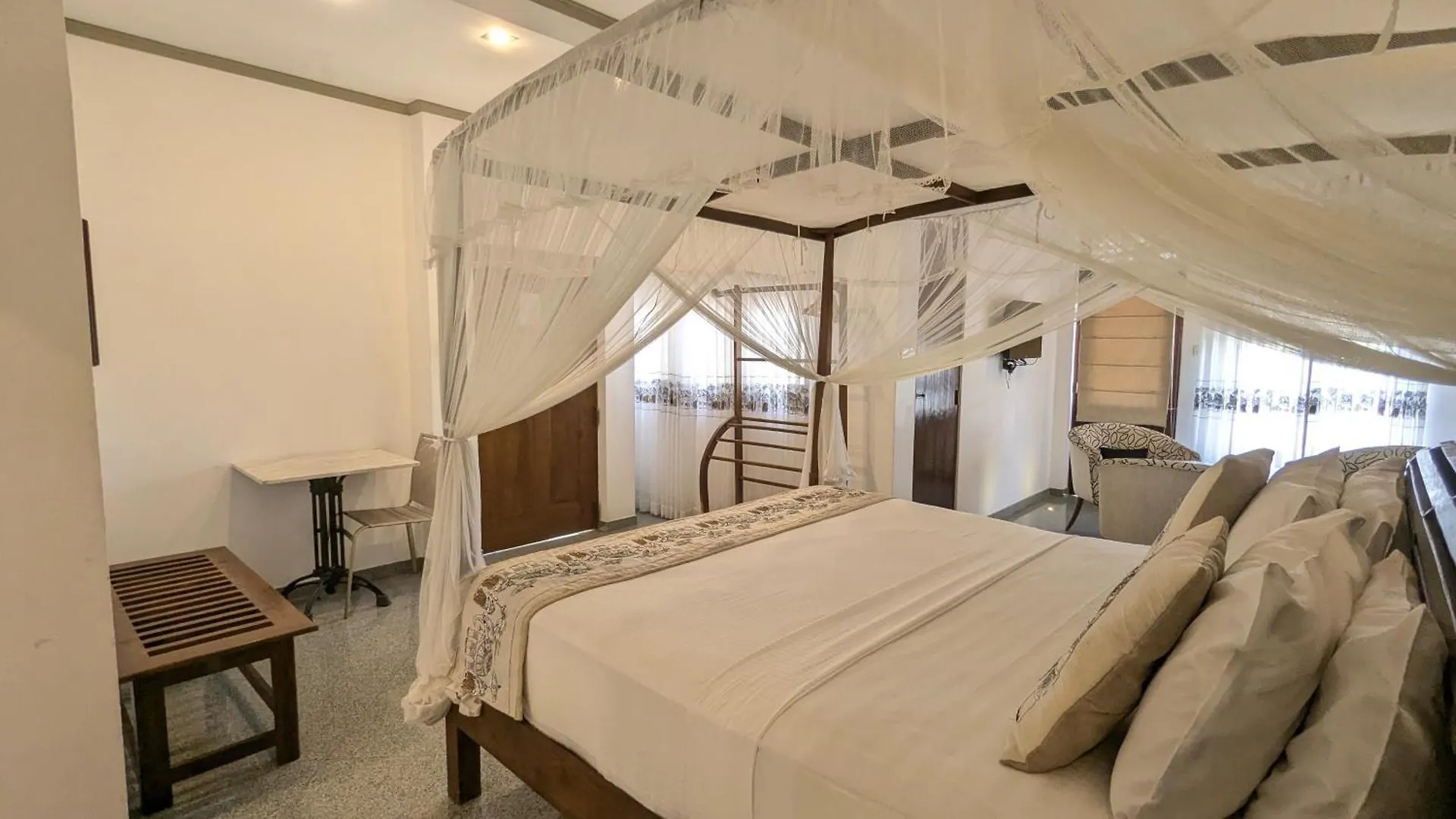 Bed and Breakfast Suriya Arana Negombo Sri Lanka