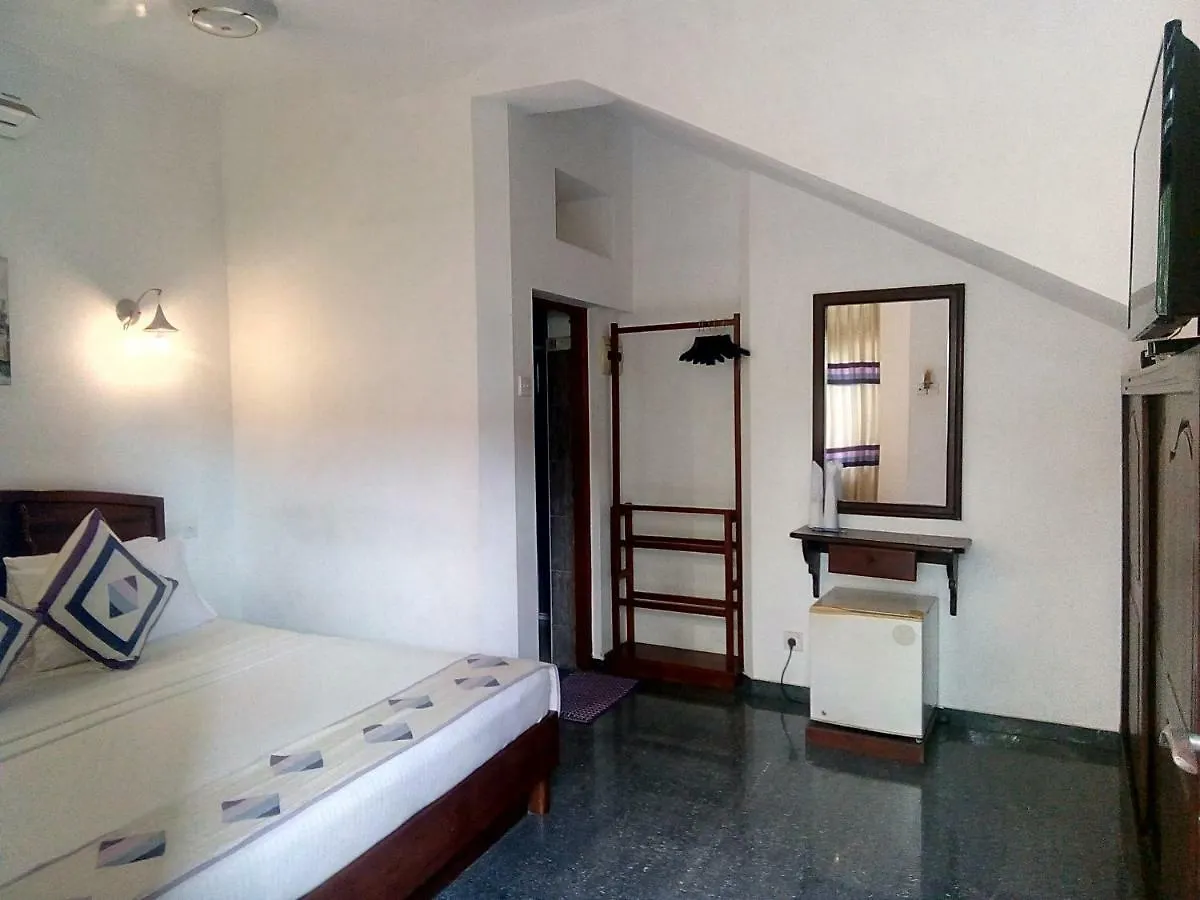 Suriya Arana Bed & Breakfast Negombo