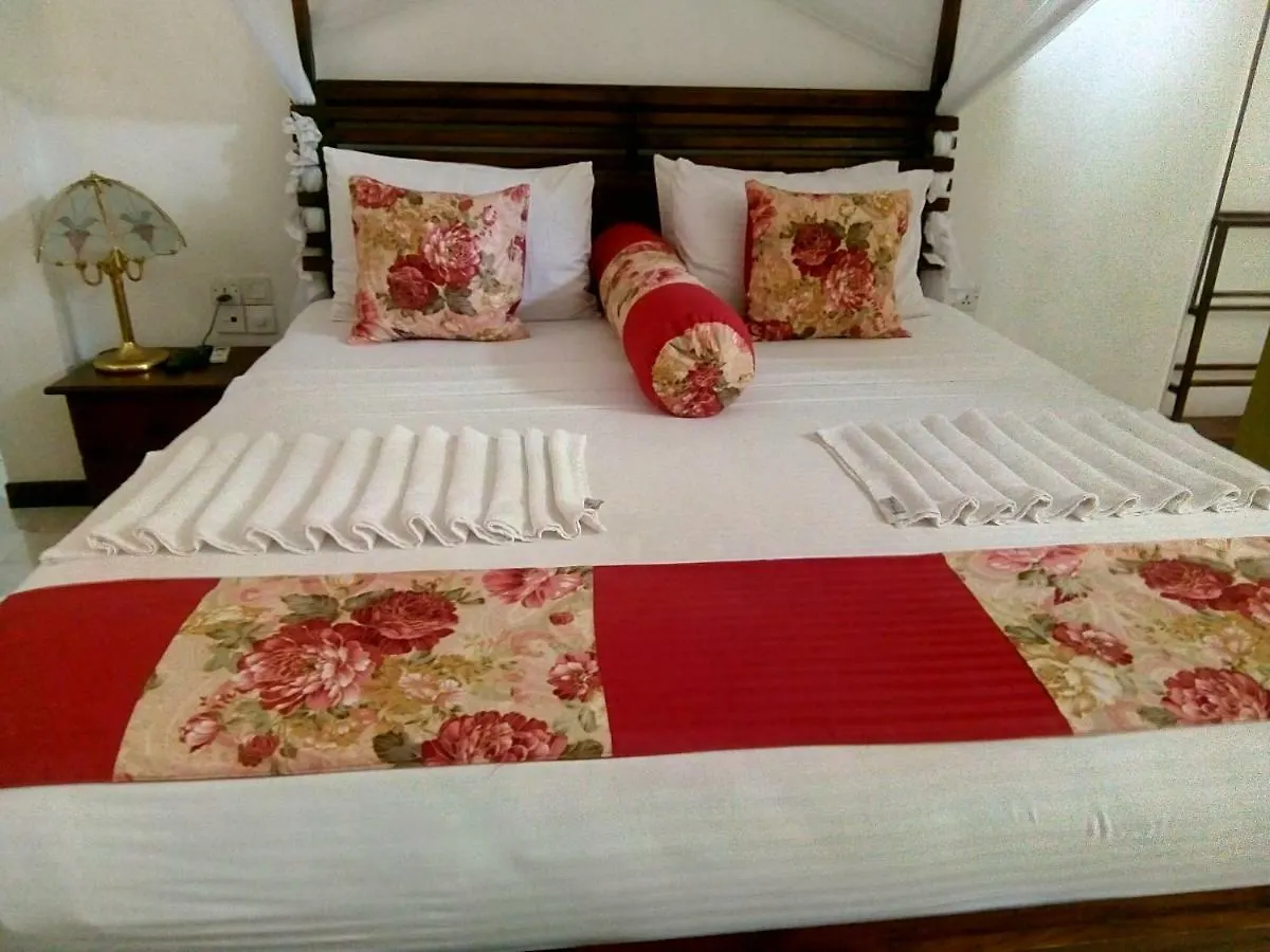 Suriya Arana Bed & Breakfast Negombo